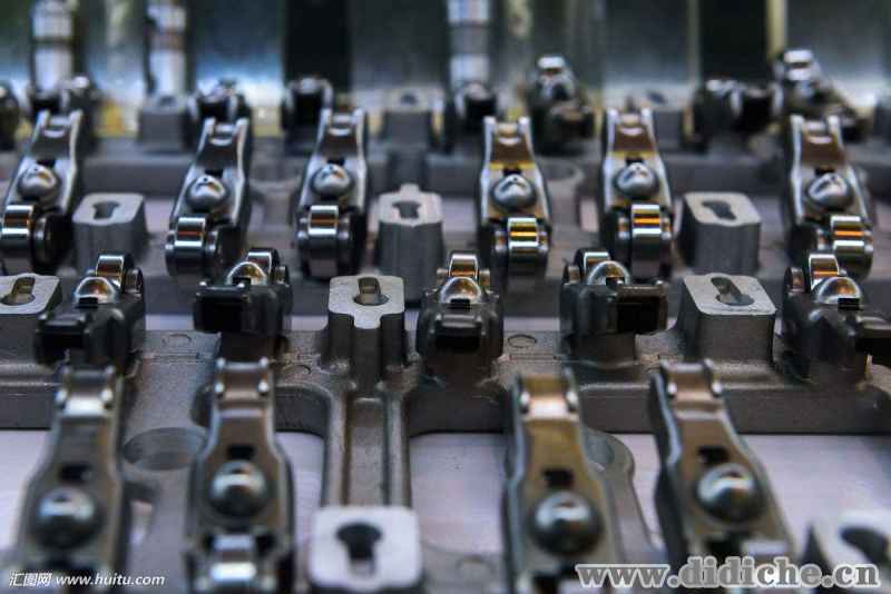 Auto parts sales characteristics