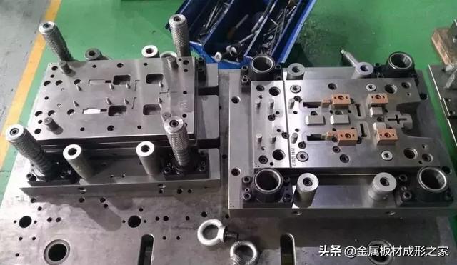 How to reduce the cost of automotive stamping dies?