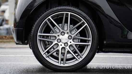 American scientists say that food waste, eggshells and tomato skins, can be a good substitute for carbon black in tires