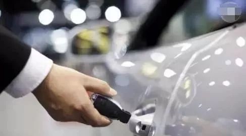 What should I do if I lose the car key?