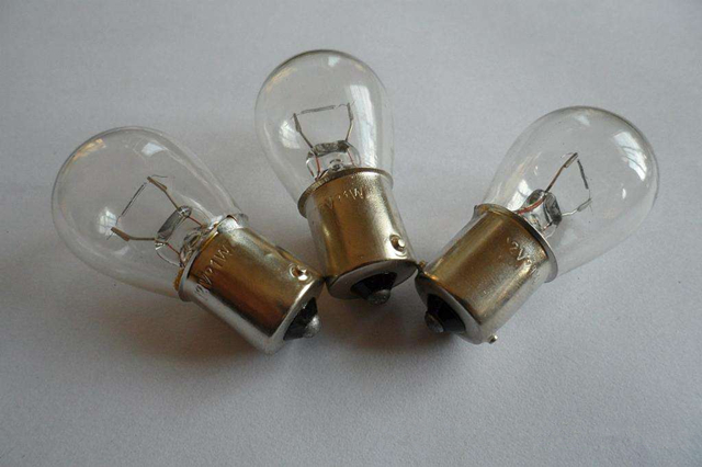 The low beam and brake bulbs are easy to break, but the high beam is not easy to break?
