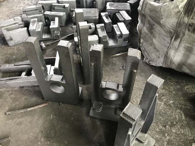 Counterweights, We manufacture various kinds casting parts, Counterweights, brake drums etc