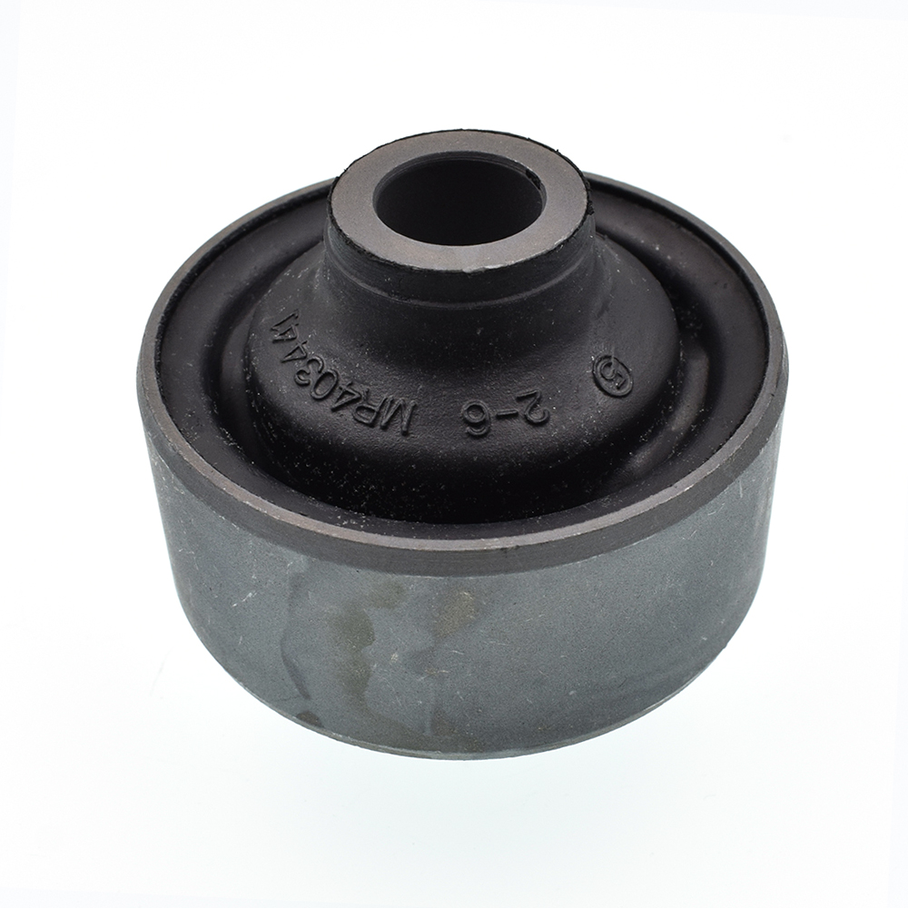 Suspension Lower Control Arm Bushing For Mitsubishi Lancer Delica Outlander MN184133 4013A395