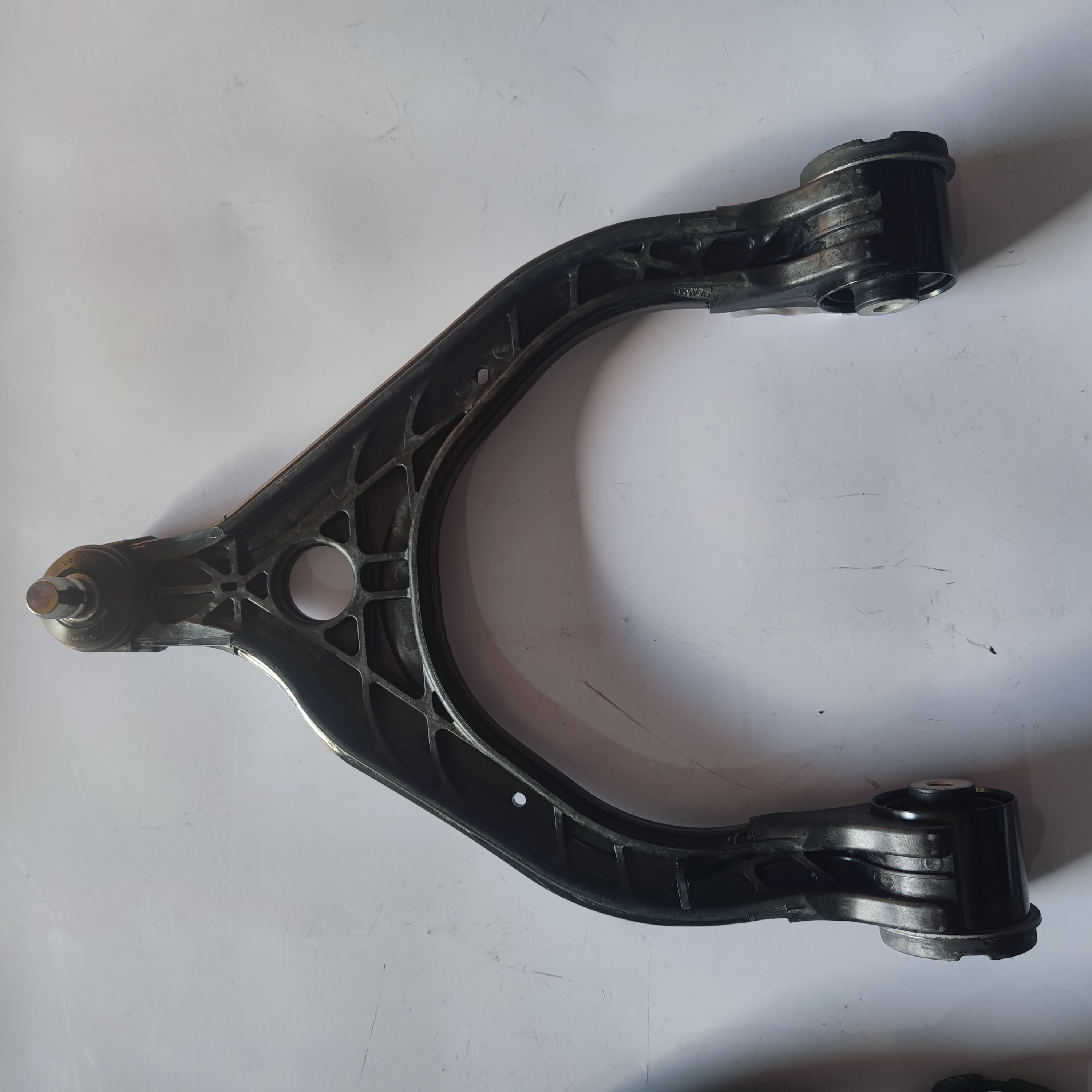 10273221027327ORIGINAL MODEL XFRONT LEFT UPPER SUSPENSION CONTROL ARM 1027322 1027327