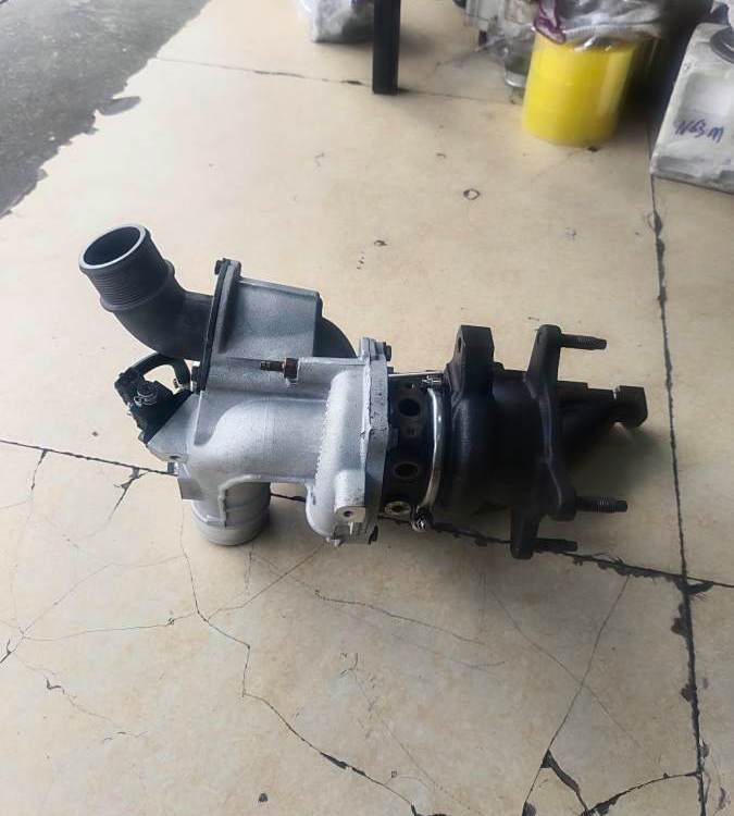What is the use of a car axle?