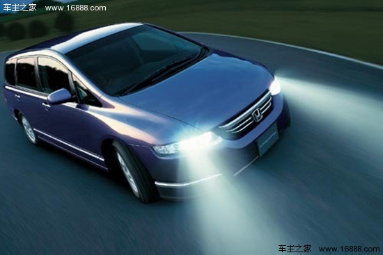 Don’t ignore car headlights, which can easily lead to car accidents