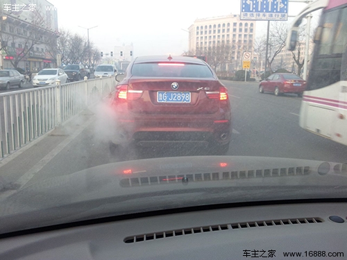 What should I do if the car smokes?Teach you to identify the type of exhaust pipe smoke