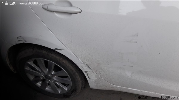 Xiaoyan takes insurance against accidents, and it takes time and effort to devalue the car!