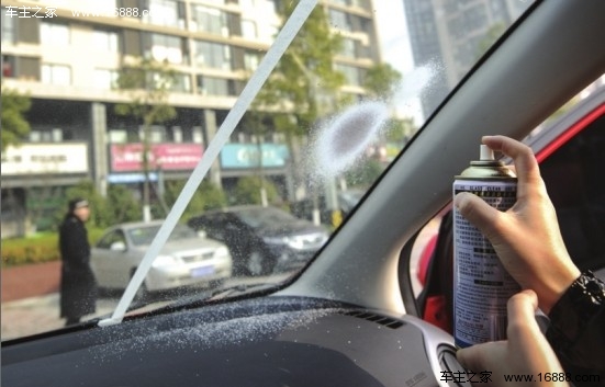 What should I do if the car glass is fogged?Four ways to quickly defog