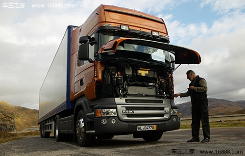 What to do if oil leaks on the road? Teach you ten emergency repair methods