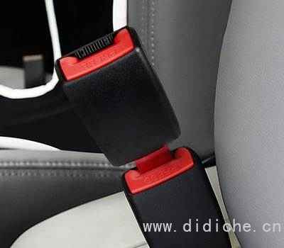 Ultrasonic welding machine for the production of car seat belt extenders