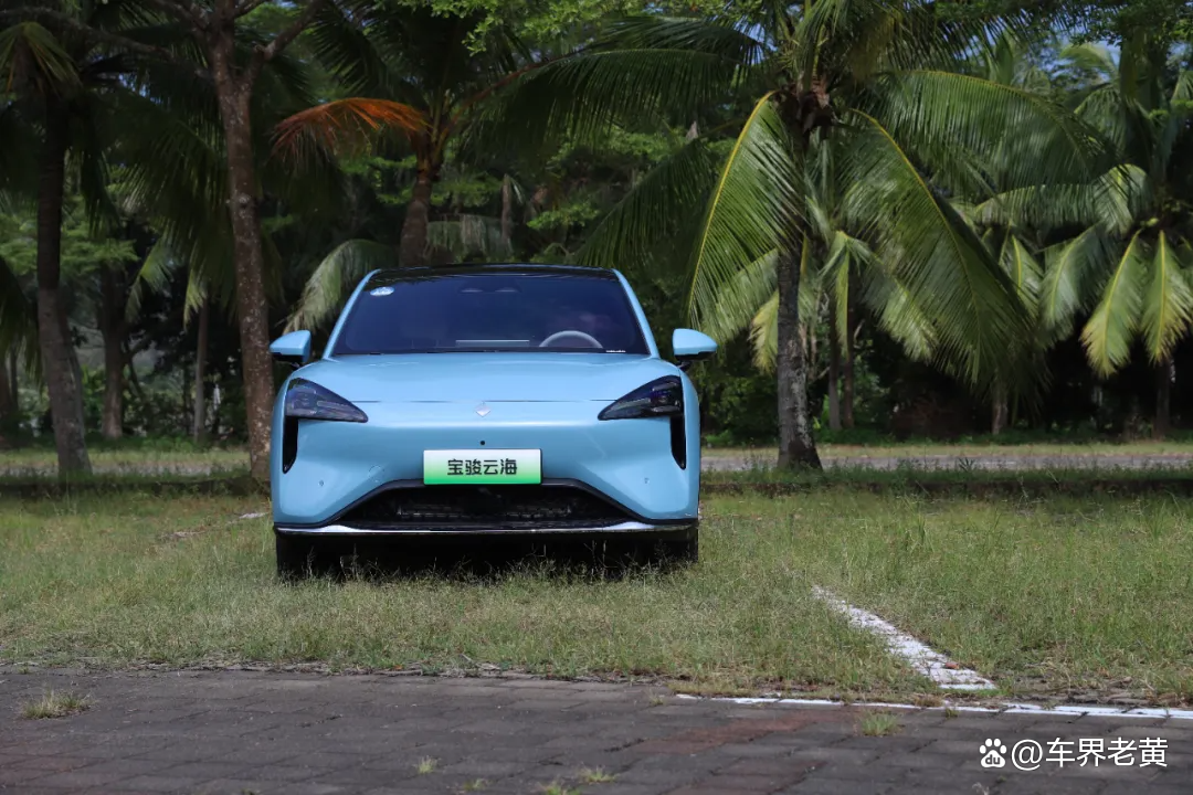 109,800! A high-end smart drive with a range of 1100Km+, it tastes great!