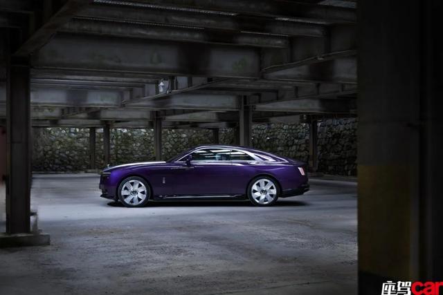 Pure electric romance under a century-old prophecy - test drive Rolls-Royce Shining | CAR REVIEWS Pure electric romance under a century-old prophecy - test drive Rolls-Royce Shining | CAR REVIEWS