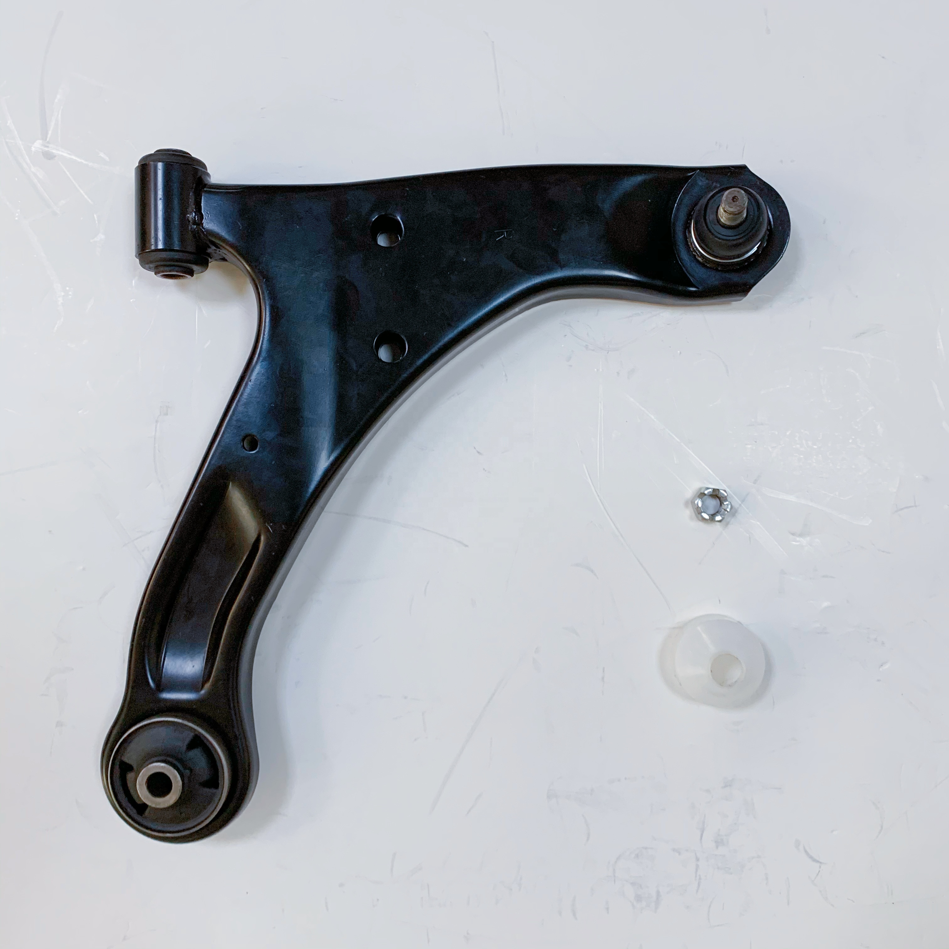 45201-65J00 Aftermarket car Suspension System Lower Right Front Control Arm for Suzuki Grand Vitara 2005- 45201-65J00 Aftermarket car Suspension System Lower Right Front Control Arm for Suzuki Grand Vitara 2005-